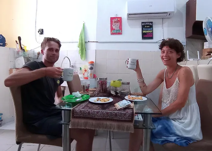 Neny's * Saba